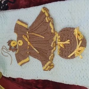 Handmade crochet set